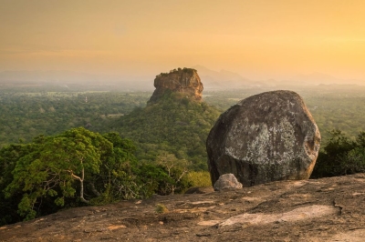 Polonnaruwa Emil Lanka | chauffeuremillankatours.com