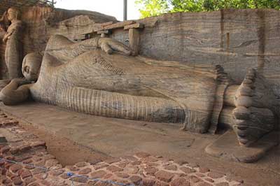 Polonnaruwa Ancient City | chauffeuremillankatours.com